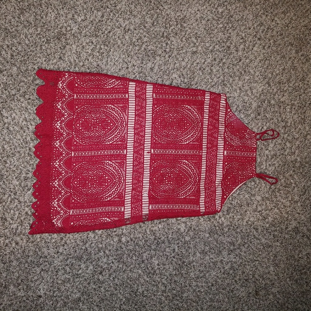 Red Dress - Picture 3 of 4